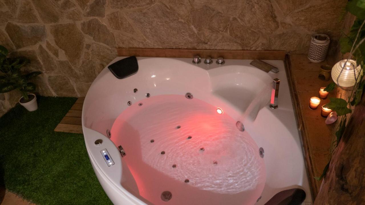 La Casa De La Lobita Villa Benaocaz Kültér fotó