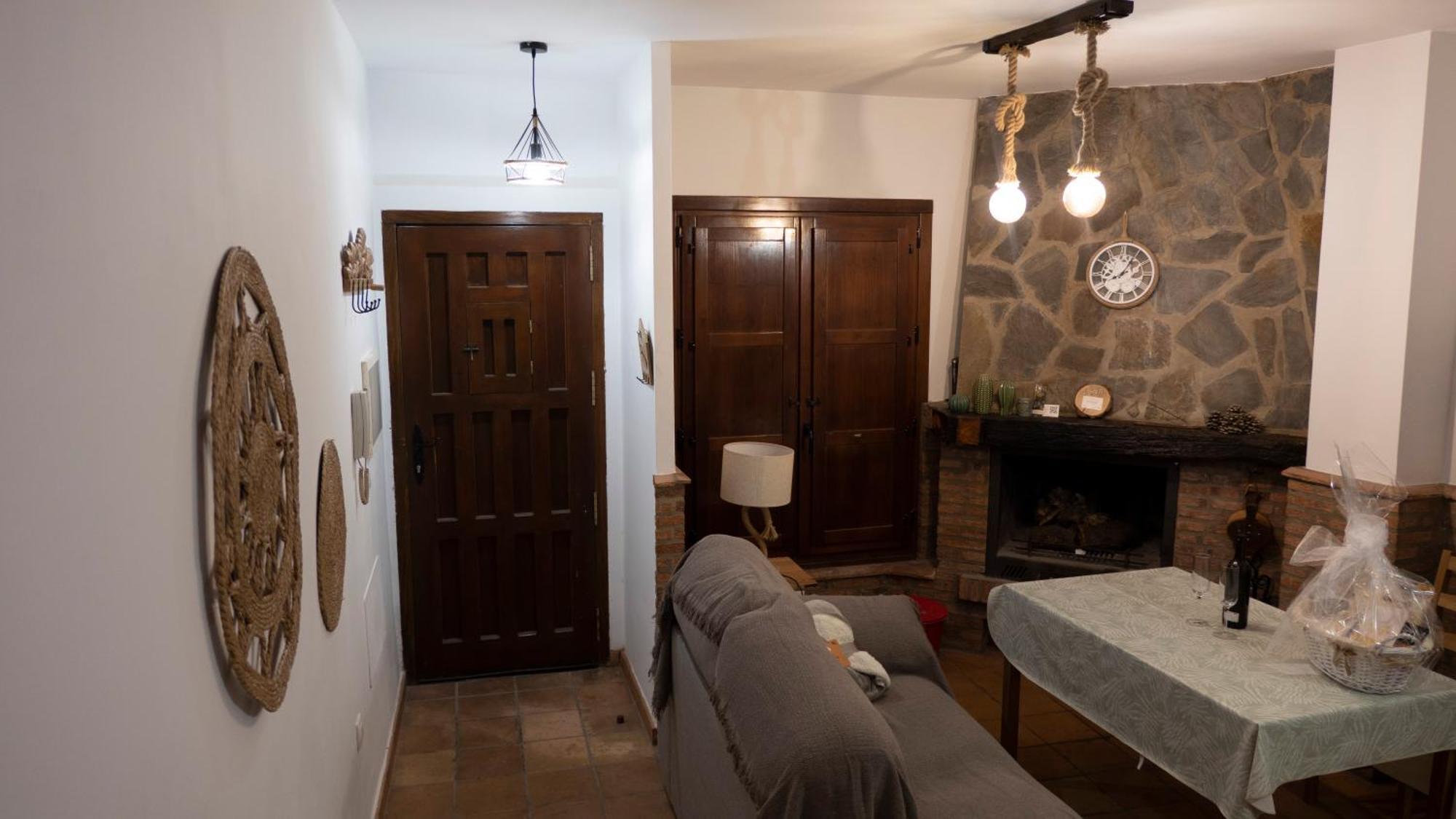 La Casa De La Lobita Villa Benaocaz Kültér fotó